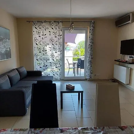 Greta Wellness Iii. Apartment *